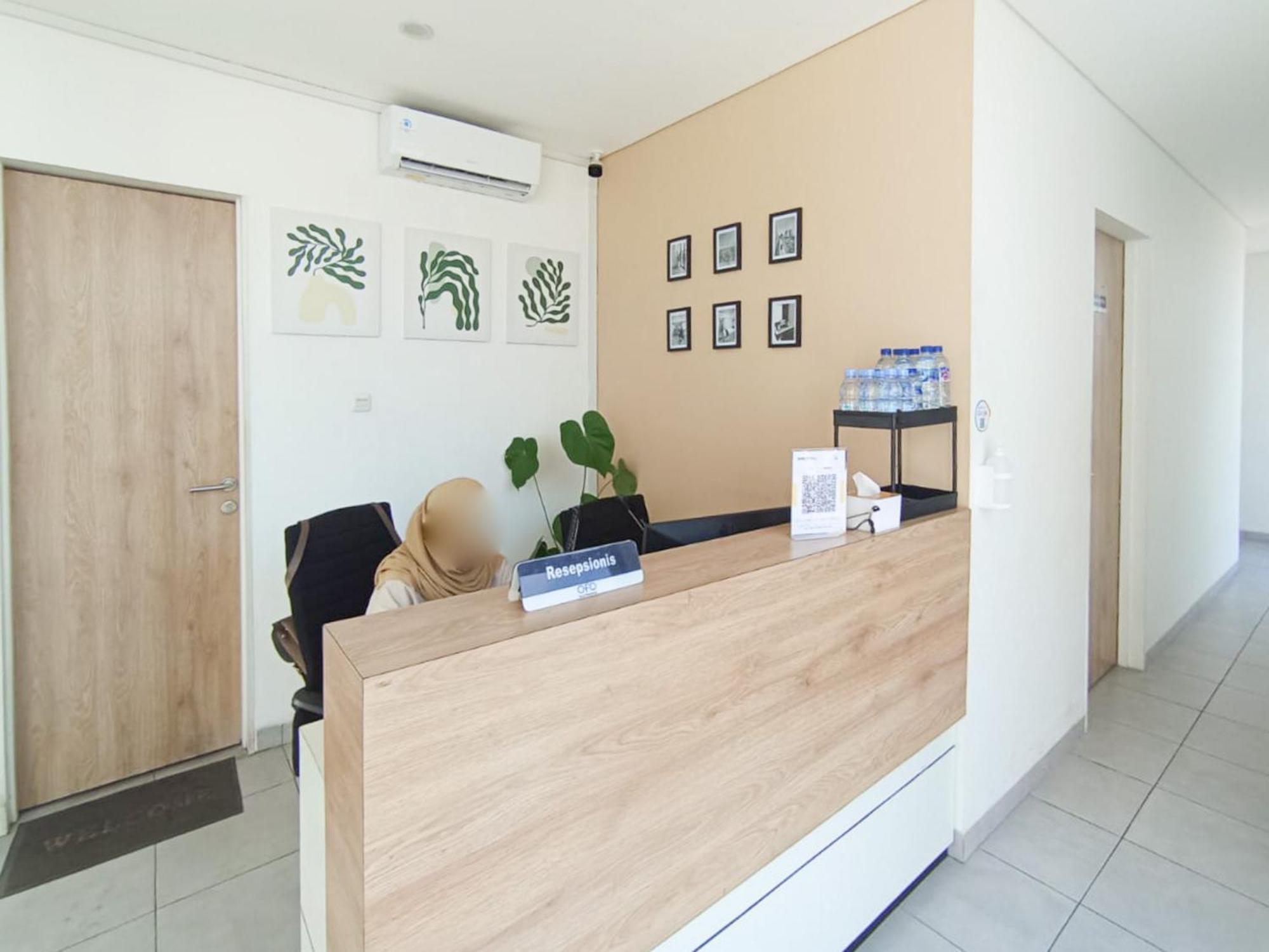 Ofo Kost Premium Kampung Inggris Pare Syariah Mitra Reddoorz Hotel Luaran gambar
