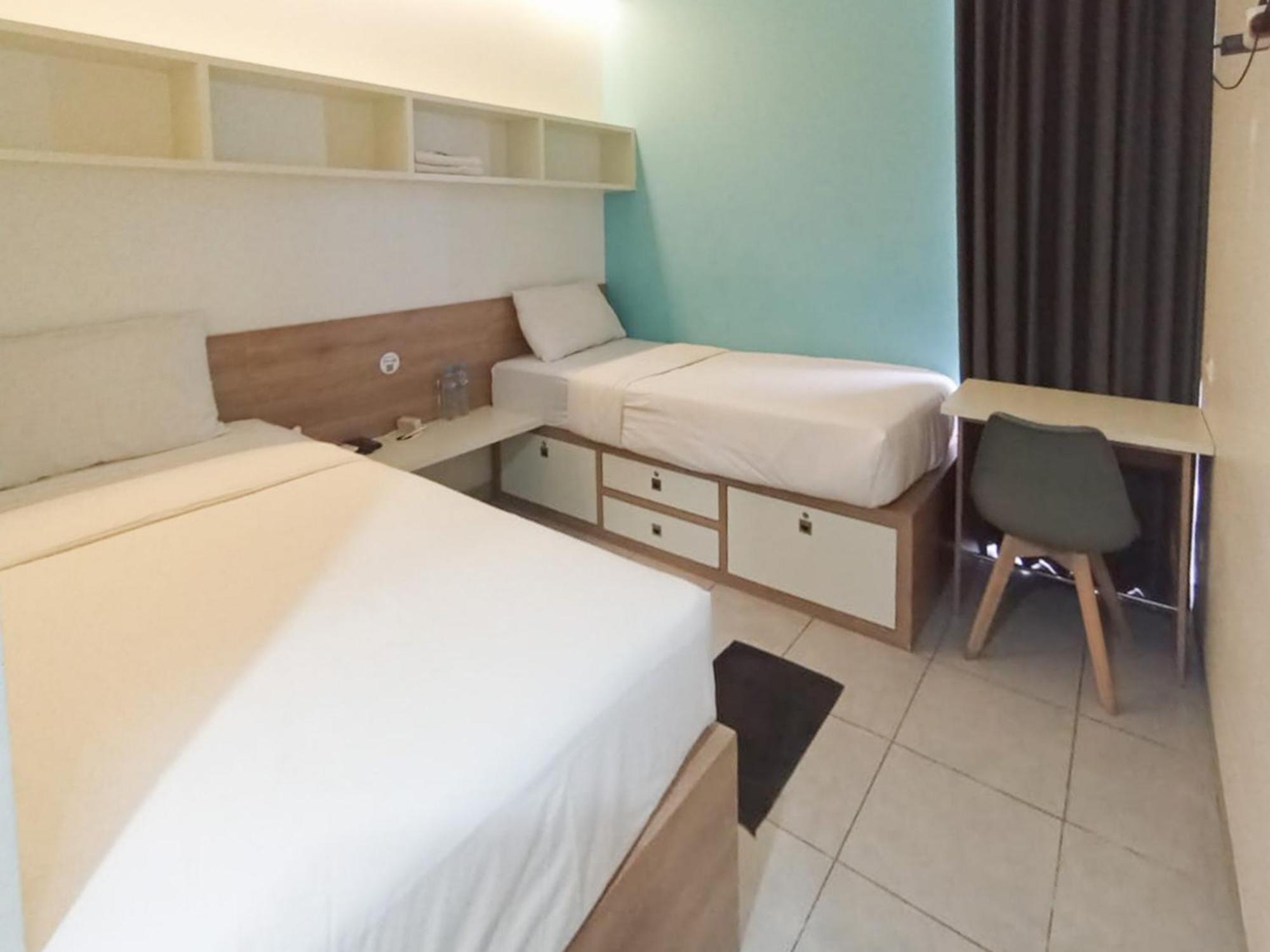 Ofo Kost Premium Kampung Inggris Pare Syariah Mitra Reddoorz Hotel Luaran gambar