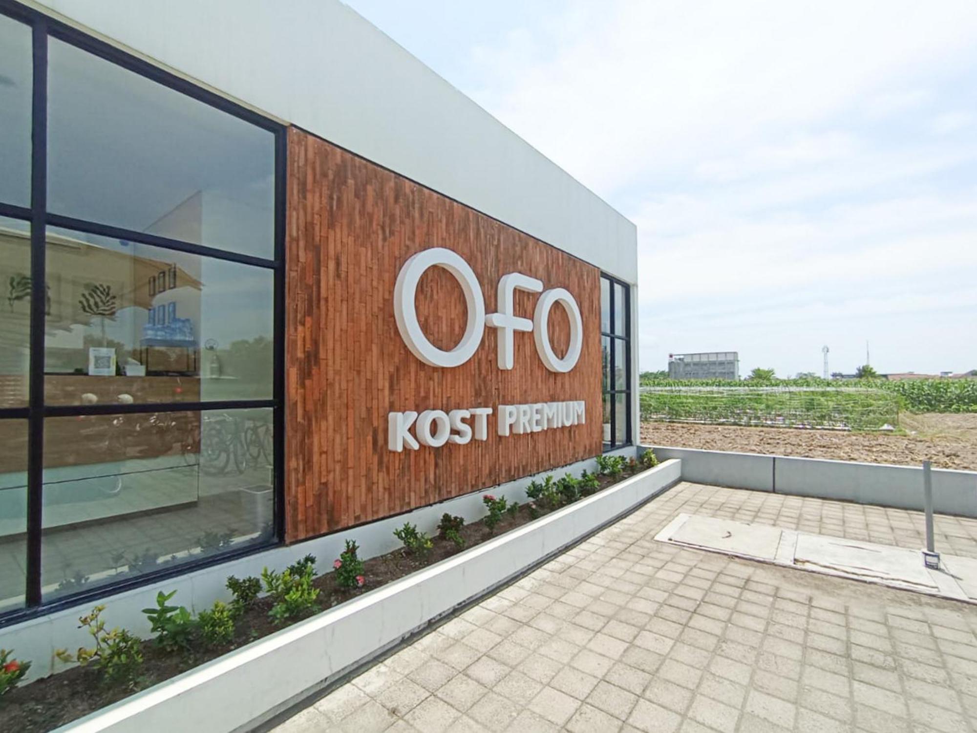 Ofo Kost Premium Kampung Inggris Pare Syariah Mitra Reddoorz Hotel Luaran gambar