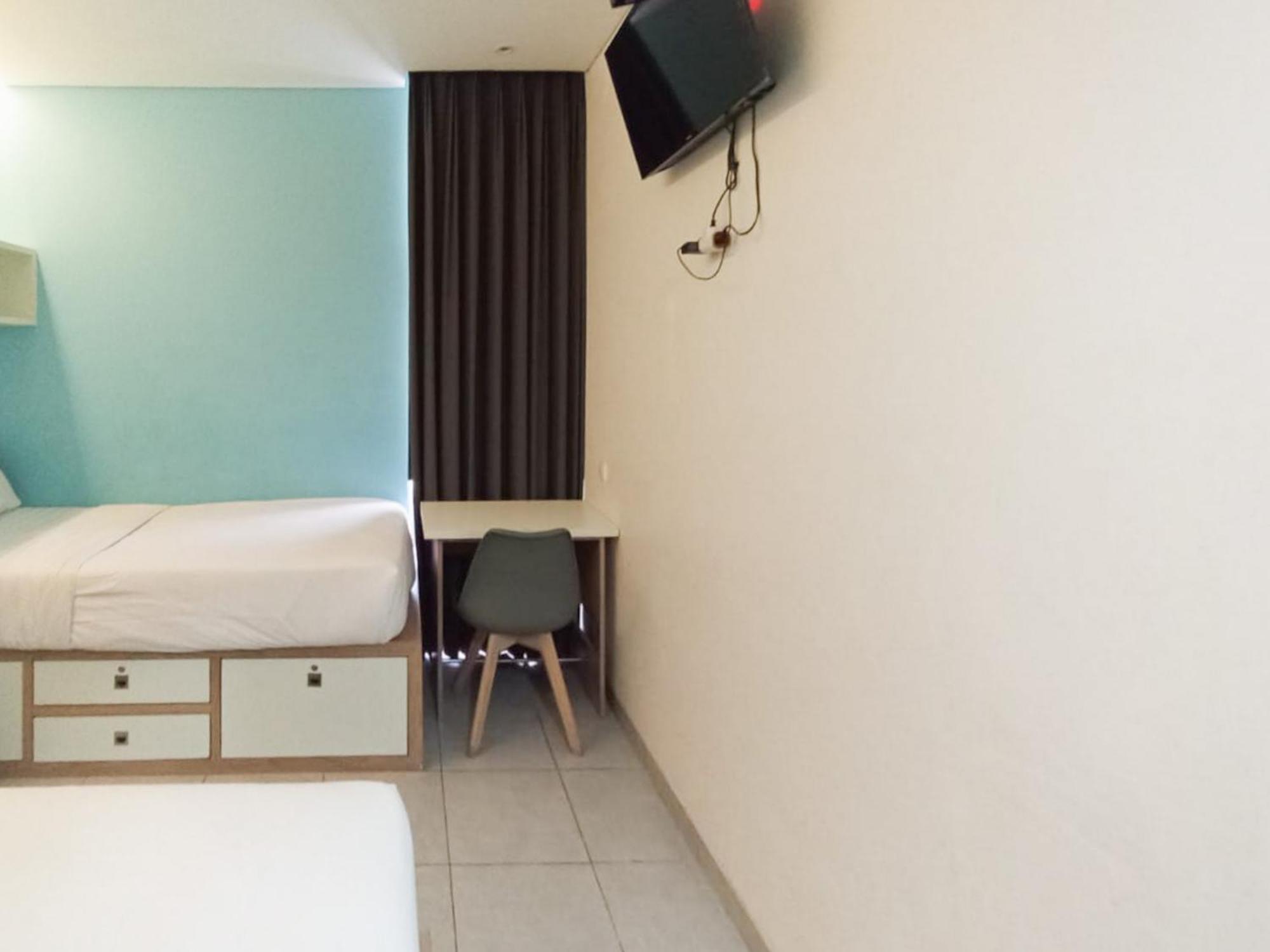 Ofo Kost Premium Kampung Inggris Pare Syariah Mitra Reddoorz Hotel Luaran gambar