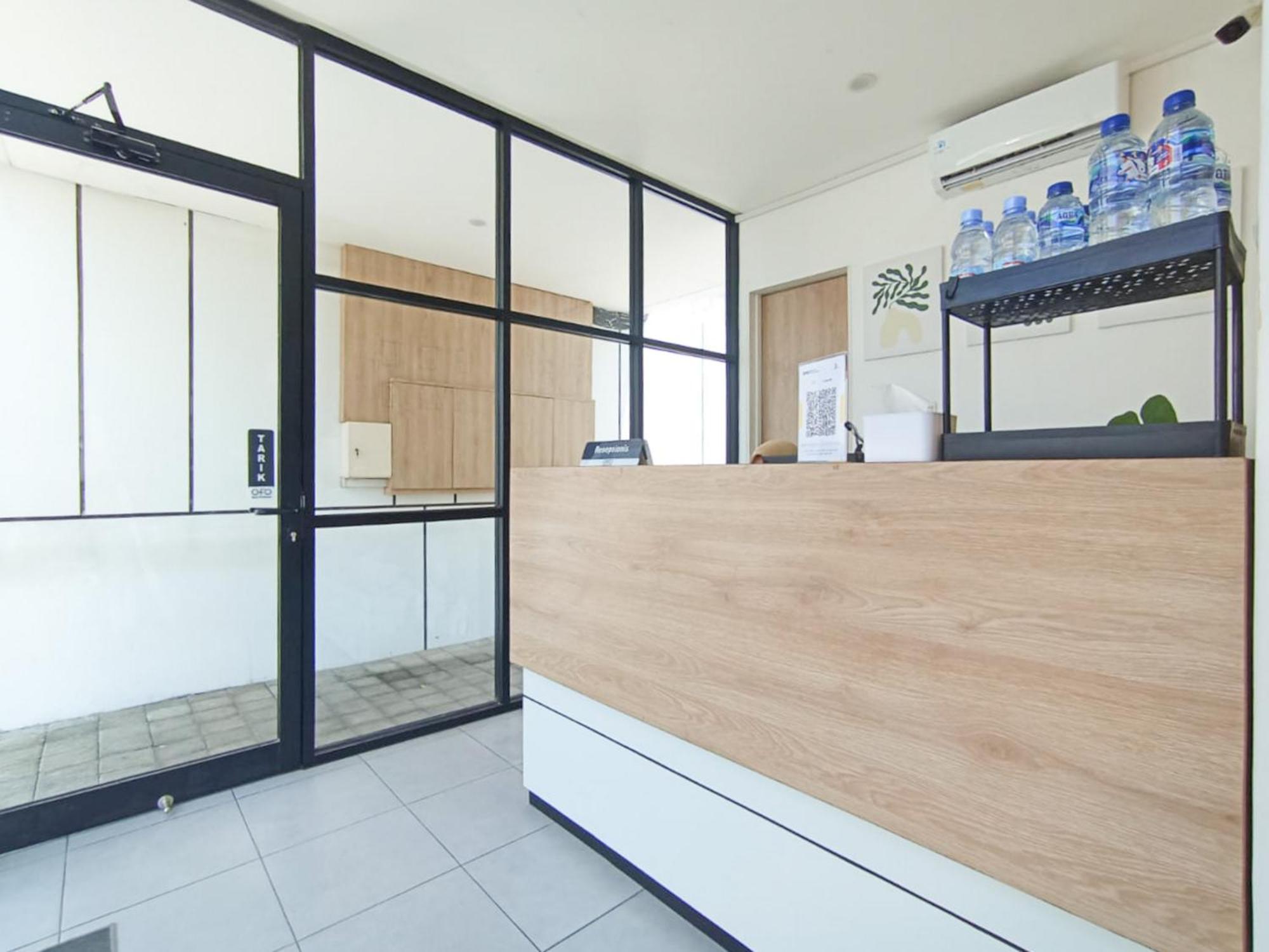 Ofo Kost Premium Kampung Inggris Pare Syariah Mitra Reddoorz Hotel Luaran gambar